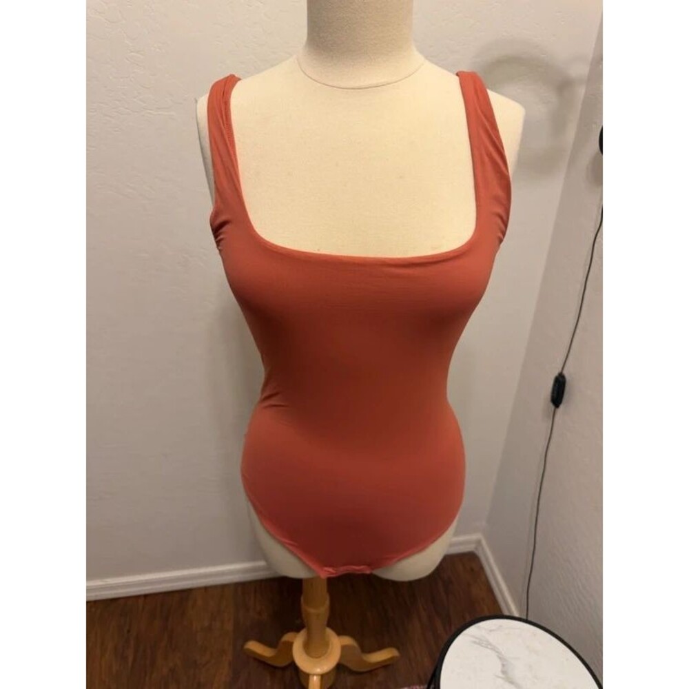 Popilush Terracotta Square Neck Low Back Shaping Bodysuit – Size XL